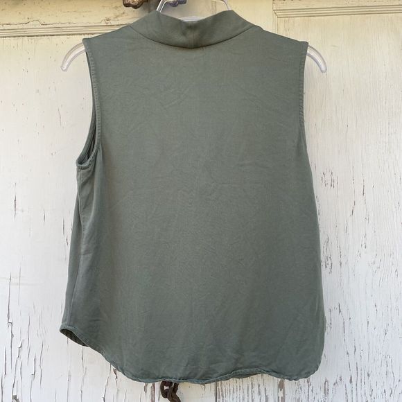 NANETTE LEPORE Blouse Women's Medium Green Sleeveless Short Tunic Top V-Neck - Picture 3 of 12